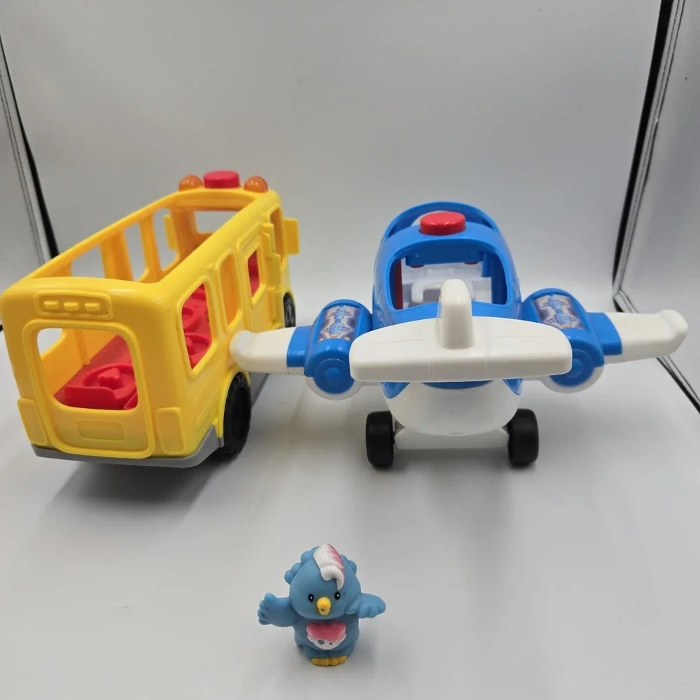 Fisher Price Little‎ People Sit With Me Sights And Sound School Bus & Airplane